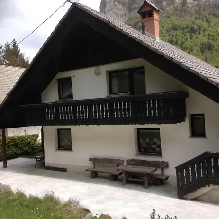 Near Bled 샬레 Obrne